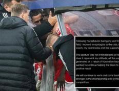 AS 罗马诺：蓝军外租射手福法纳拒绝和主教练握手，被柏林联停赛一星期
